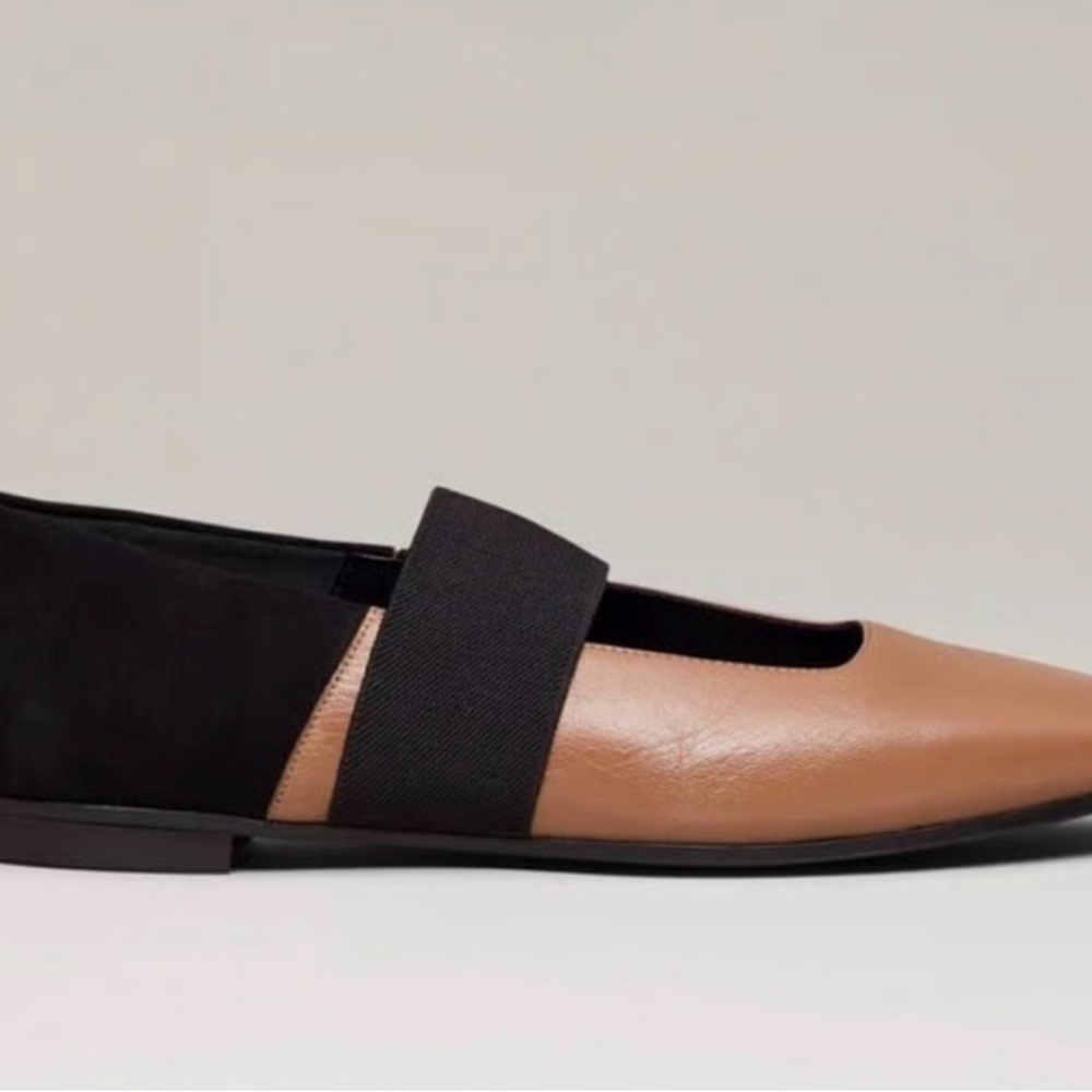 M. Gemi Italian Leather Ballare Two-Tone Tan Flats - Picture 2 of 6